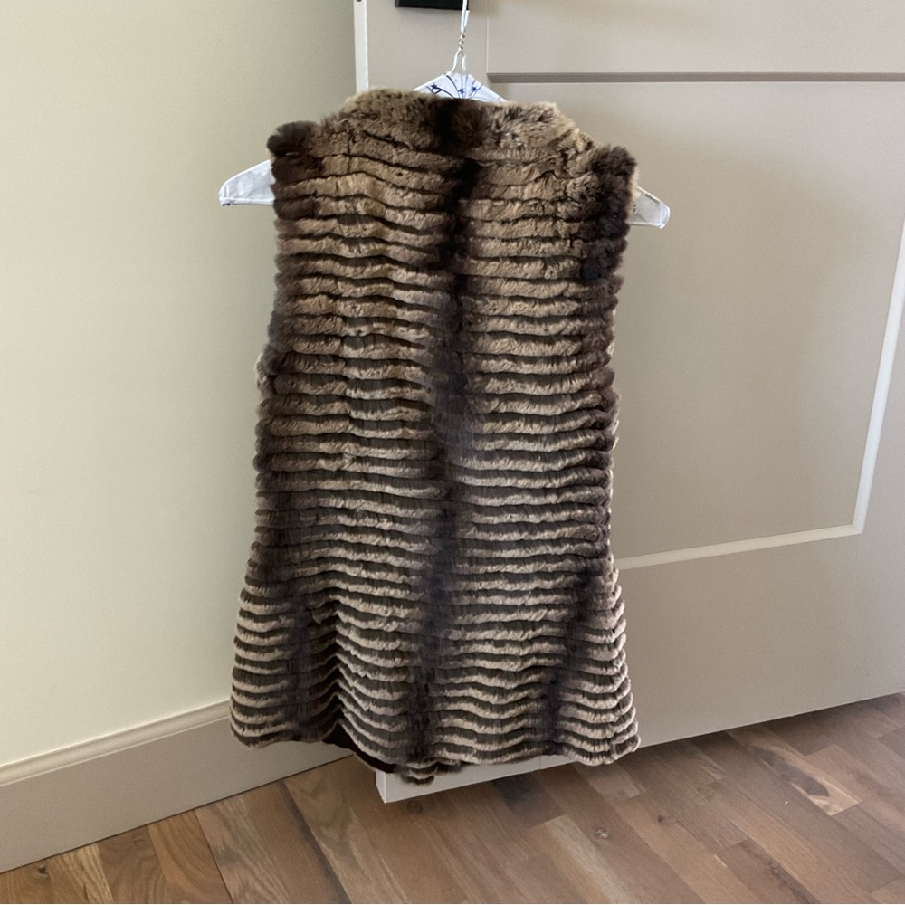 Brown Rabbit Fur Vest - Picture 3 of 4
